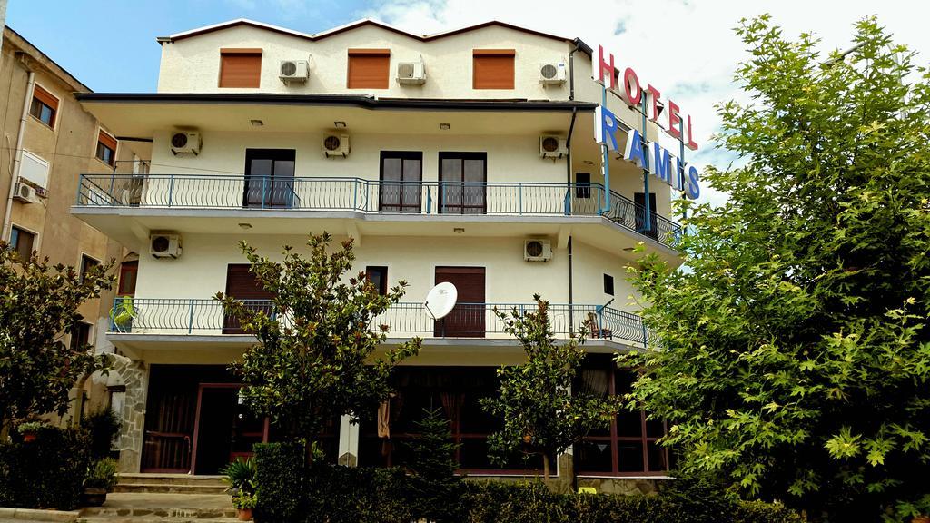 Ramis Hotel & Outdoor Sports Center Përmet 외부 사진