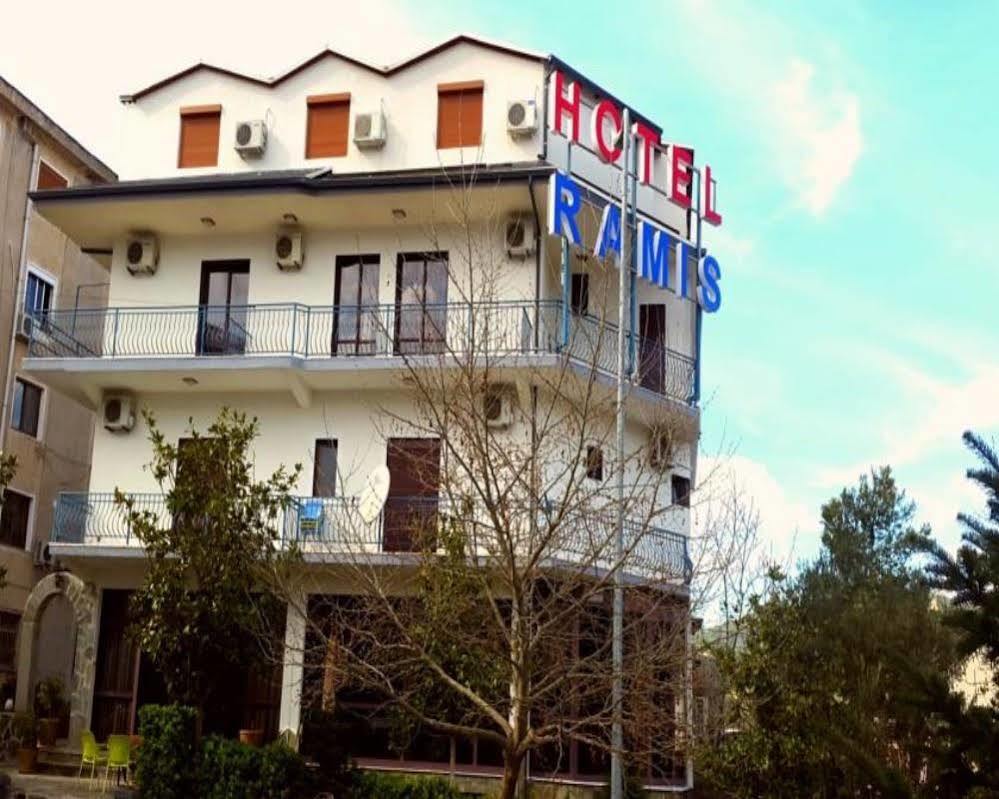 Ramis Hotel & Outdoor Sports Center Përmet 외부 사진